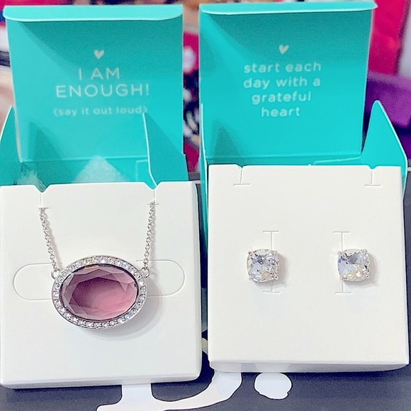 Origami Owl Amethyst Prism Oval Living Locket & Mini Clara Stud Earrings Set - Picture 4 of 12